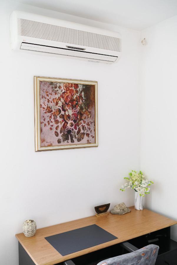Apartmani Nedoklan 스리마 외부 사진