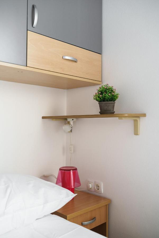Apartmani Nedoklan 스리마 외부 사진