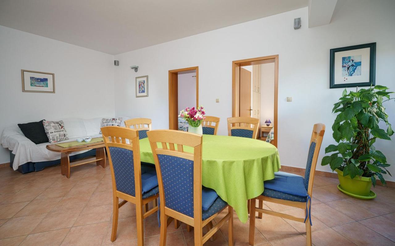 Apartmani Nedoklan 스리마 외부 사진