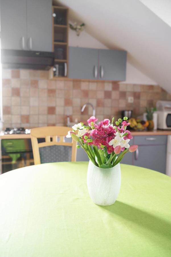 Apartmani Nedoklan 스리마 외부 사진