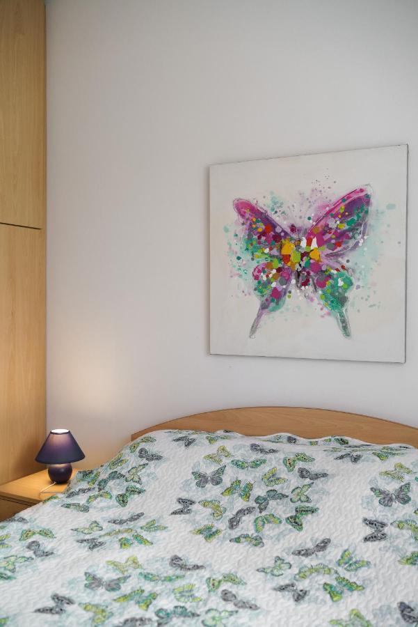 Apartmani Nedoklan 스리마 외부 사진